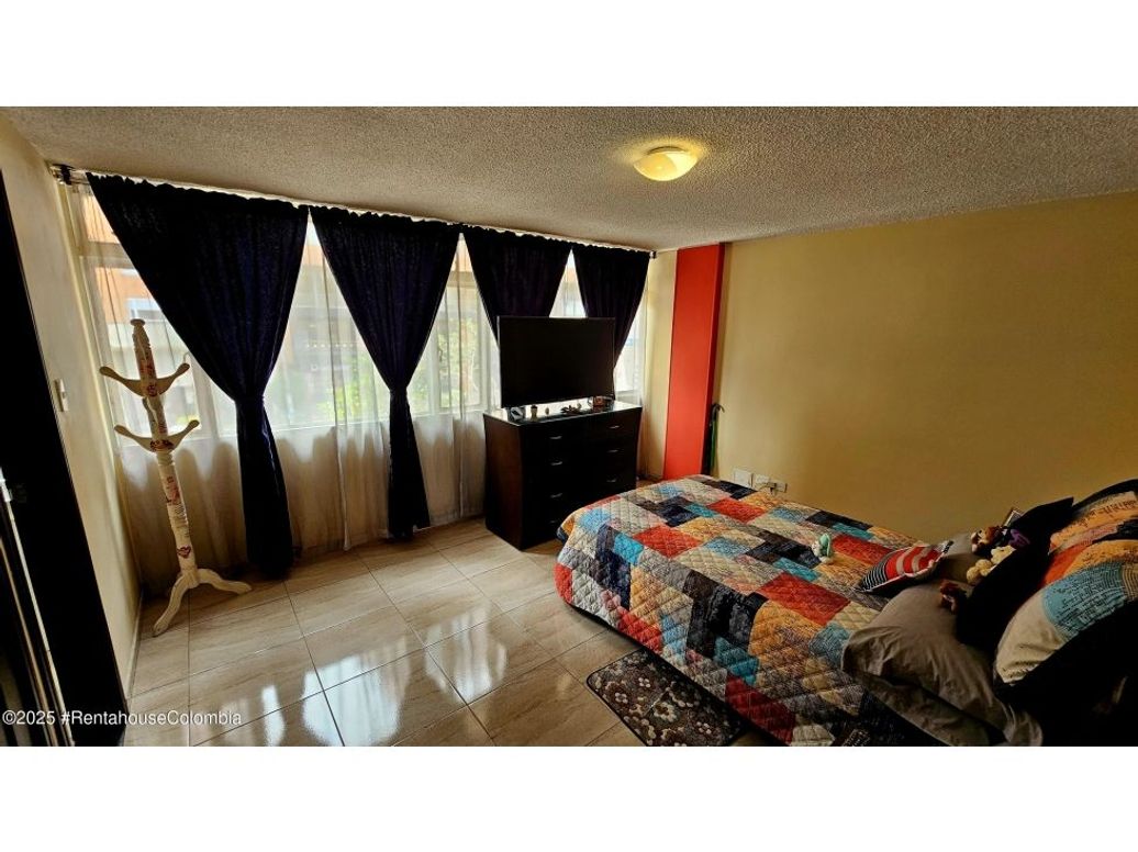 Apartamento de 3 alcobas en venta en Marly, Bogotá, 107 m² · foto 14 de 17