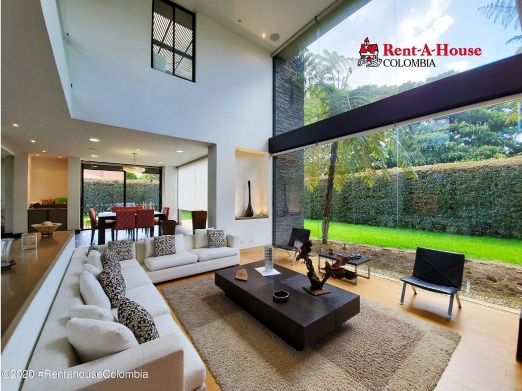 Casa de 4 alcobas en venta en Guaymaral, Bogotá, 680 m² · foto 6 de 20