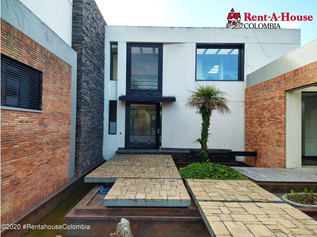 Casa de 4 alcobas en venta en Guaymaral, Bogotá, 680 m² · foto 2 de 20
