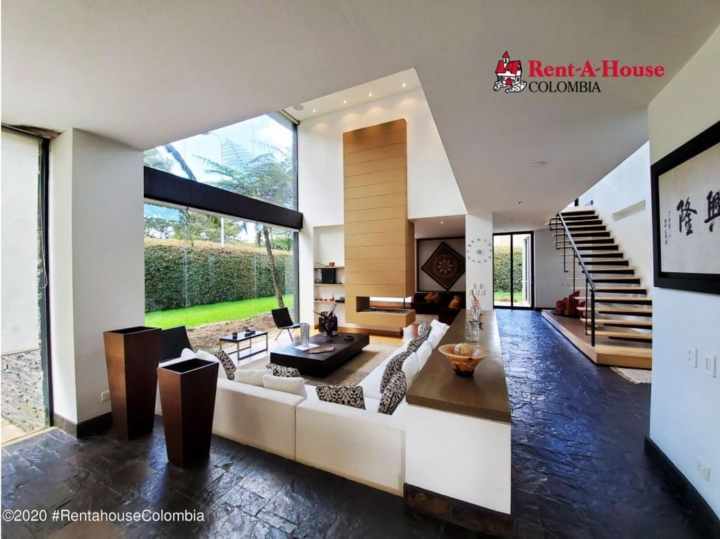 Casa de 4 alcobas en venta en Guaymaral, Bogotá, 680 m² · foto 4 de 20