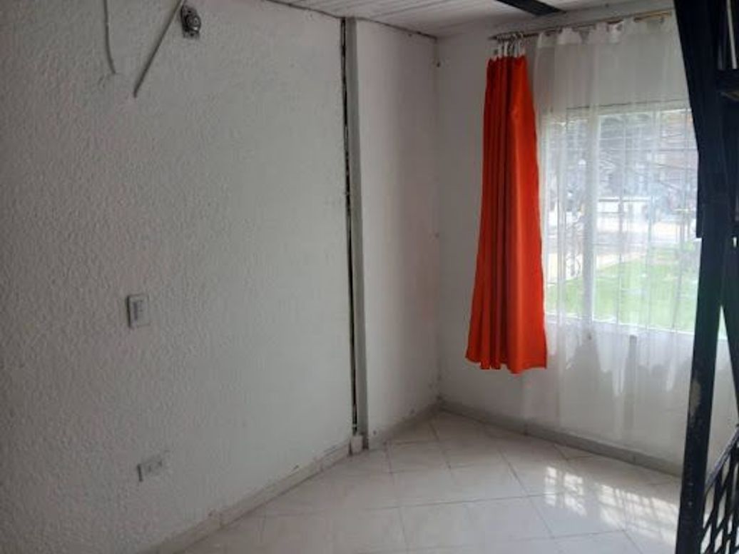 Casa de 5 alcobas en venta en Nueva Tibabuyes, Bogotá, 47 m² · foto 11 de 20