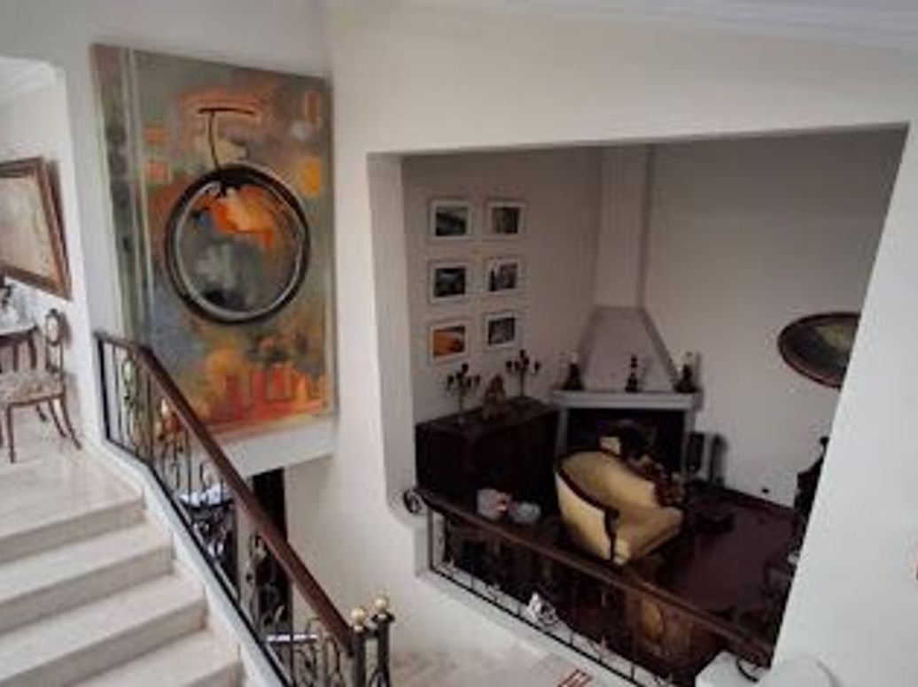 Casa de 6 alcobas en venta en Santa Barbara Occidental, Bogotá, 680 m² · foto 2 de 20