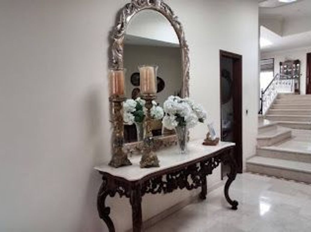 Casa de 6 alcobas en venta en Santa Barbara Occidental, Bogotá, 680 m² · foto 4 de 20
