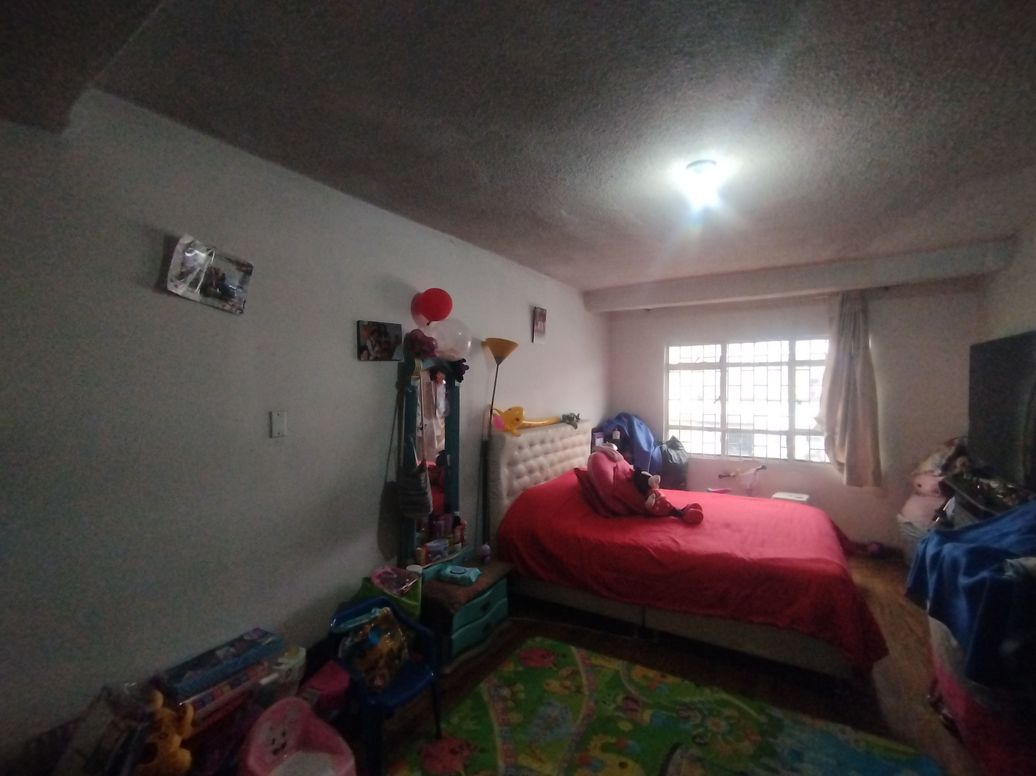 Casa de 3 alcobas en venta en La Paz, Bogotá, 265 m² · foto 12 de 17