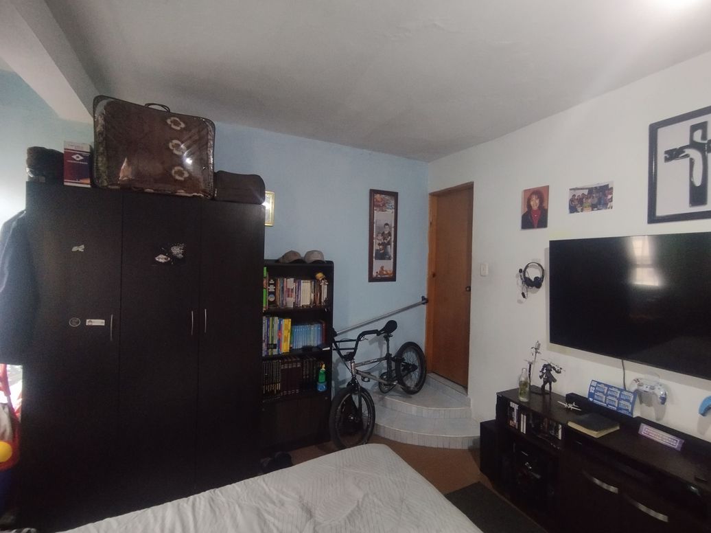 Casa de 3 alcobas en venta en La Paz, Bogotá, 265 m² · foto 7 de 17