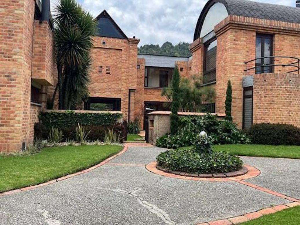 Casa de 4 alcobas en venta en San José De Bavaria, Bogotá, 263 m² · foto 3 de 20