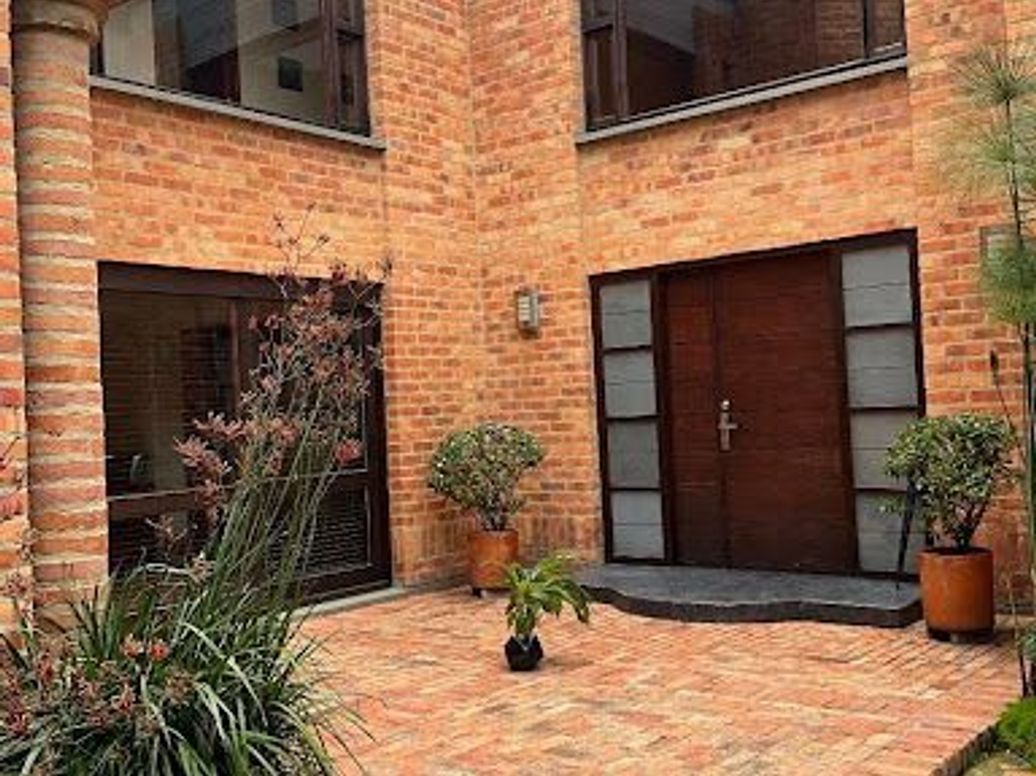 Casa de 4 alcobas en venta en San José De Bavaria, Bogotá, 263 m² · foto 4 de 20