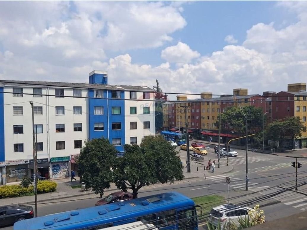 Apartamento de 3 alcobas en venta en Ciudad Kennedy Norte, Bogotá, 68 m² · foto 3 de 11