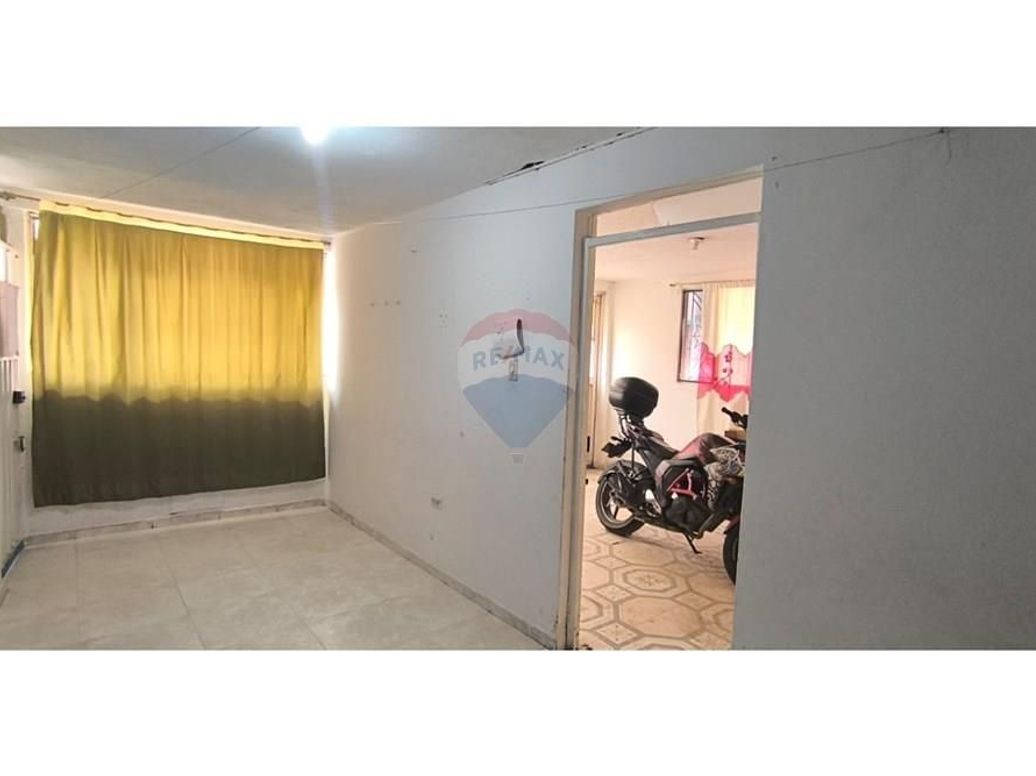 Casa de 6 alcobas en venta en Quintas Del Recreo Et. Iii, Bogotá, 162 m² · foto 2 de 20