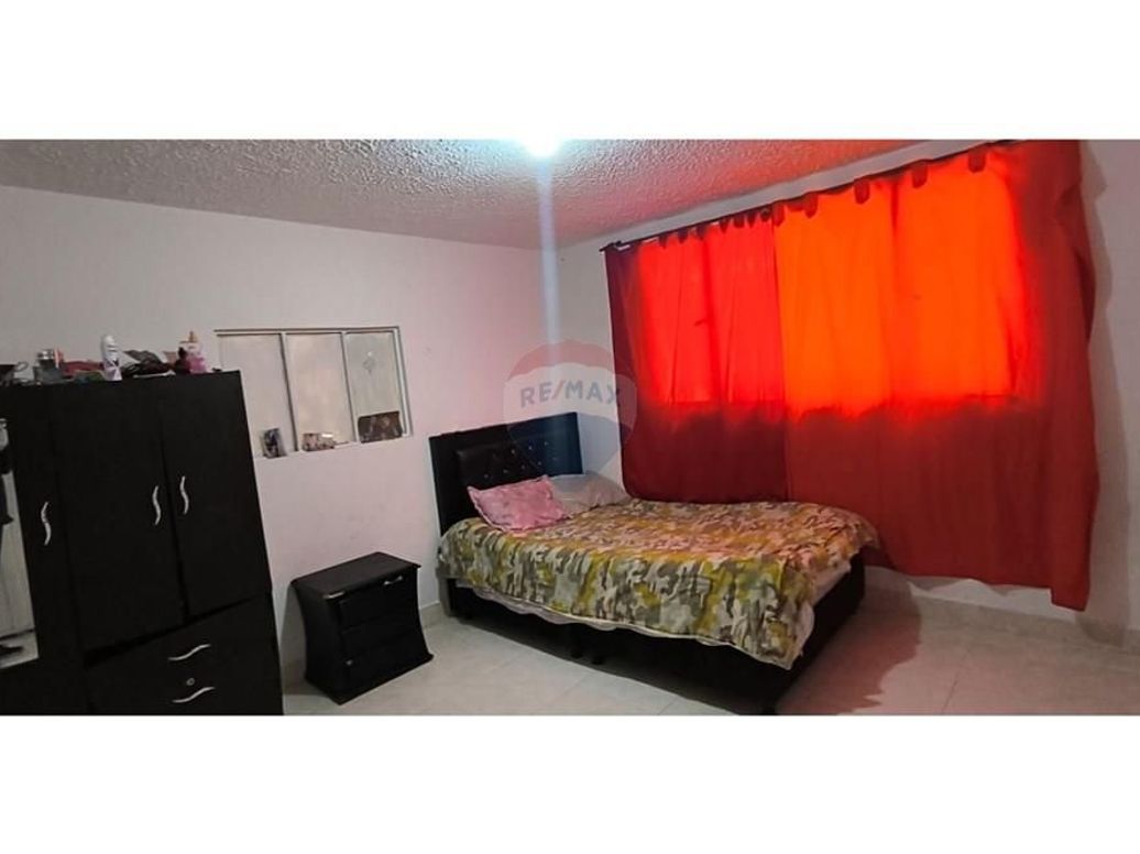 Casa de 6 alcobas en venta en Quintas Del Recreo Et. Iii, Bogotá, 162 m² · foto 4 de 20