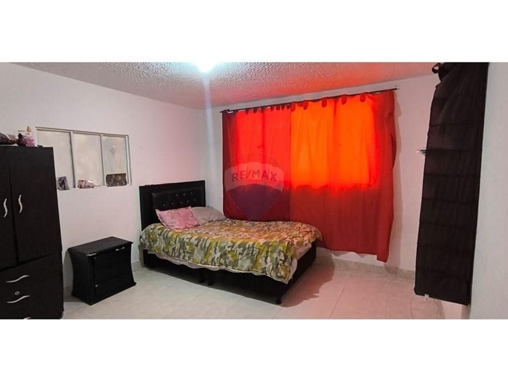 Casa de 6 alcobas en venta en Quintas Del Recreo Et. Iii, Bogotá, 162 m² · foto 5 de 20