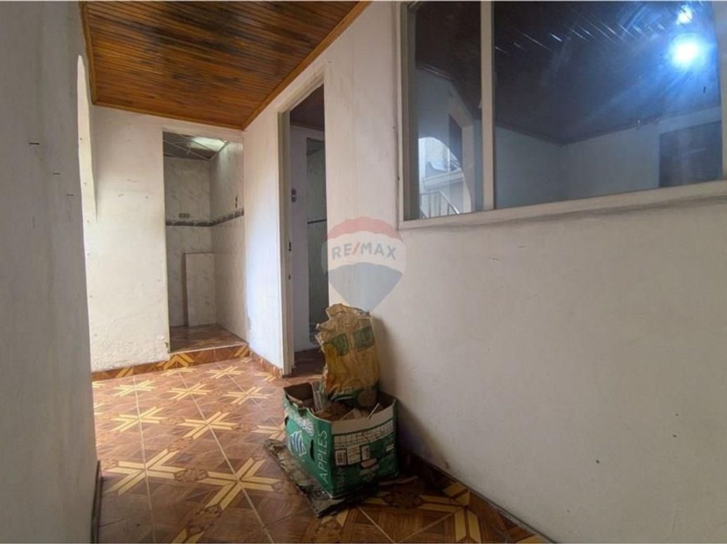 Casa de 6 alcobas en venta en Altavista, Bogotá, 220 m² · foto 5 de 10