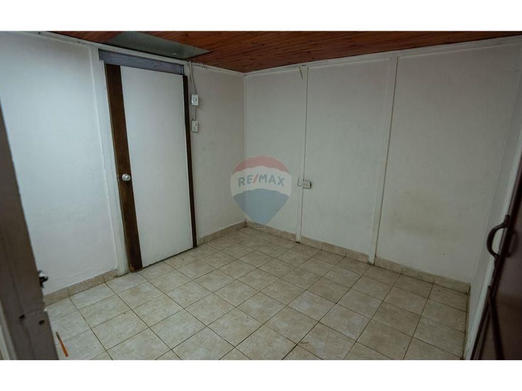 Casa de 6 alcobas en venta en Libertador, Bogotá, 262 m² · foto 13 de 20