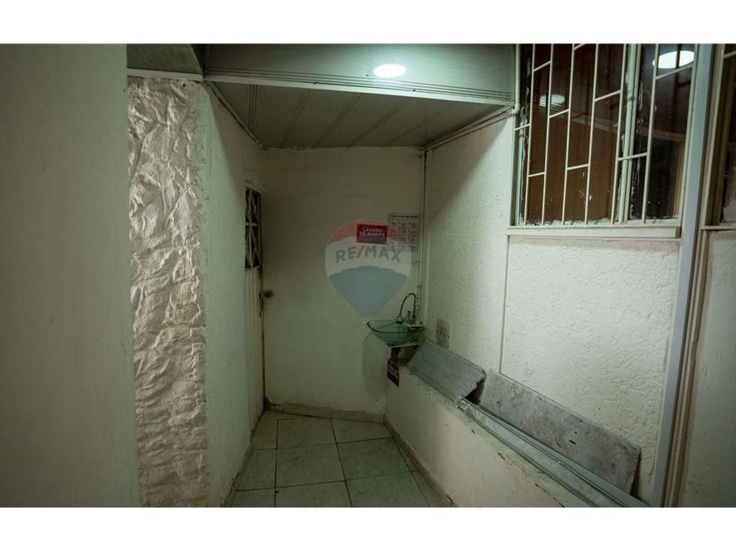 Casa de 6 alcobas en venta en Libertador, Bogotá, 262 m² · foto 9 de 20