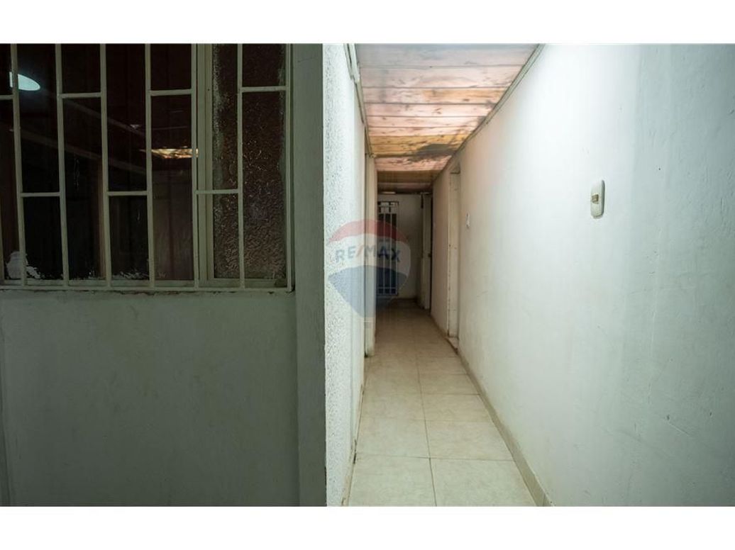 Casa de 6 alcobas en venta en Libertador, Bogotá, 262 m² · foto 10 de 20