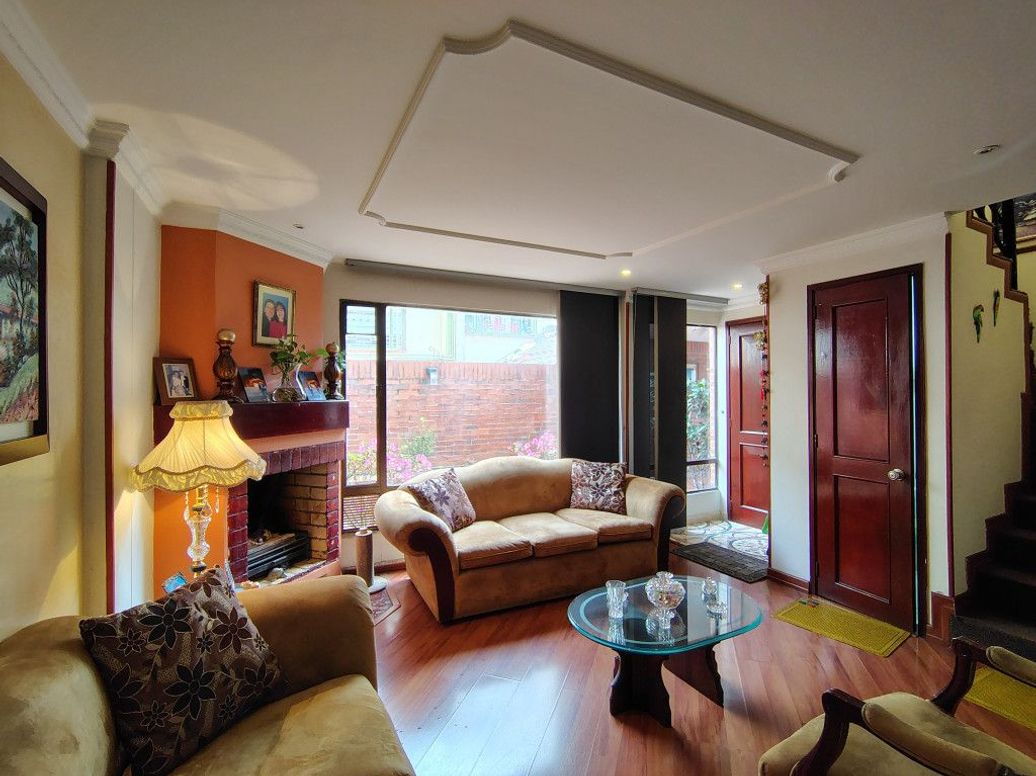 Casa de 3 alcobas en venta en Caobos Salazar, Bogotá, 107 m² · foto 5 de 20