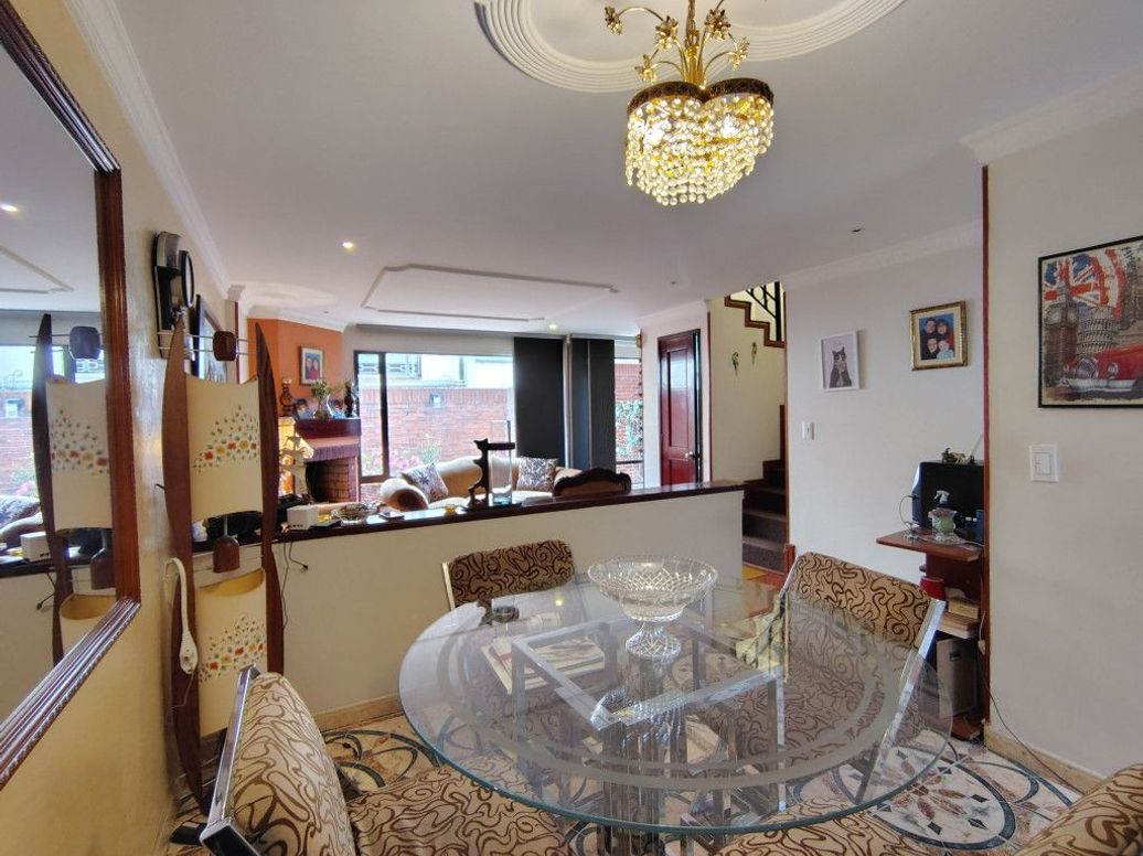 Casa de 3 alcobas en venta en Caobos Salazar, Bogotá, 107 m² · foto 11 de 20