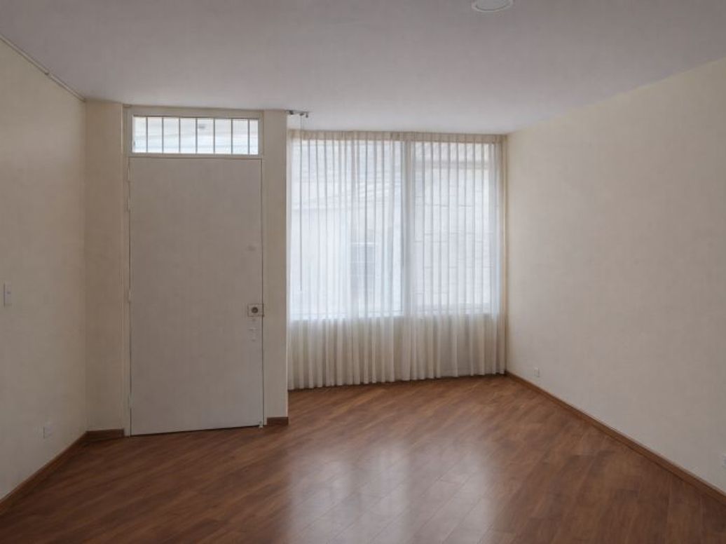 Casa de 5 alcobas en venta en Bella Suiza, Bogotá, 233 m² · foto 12 de 16