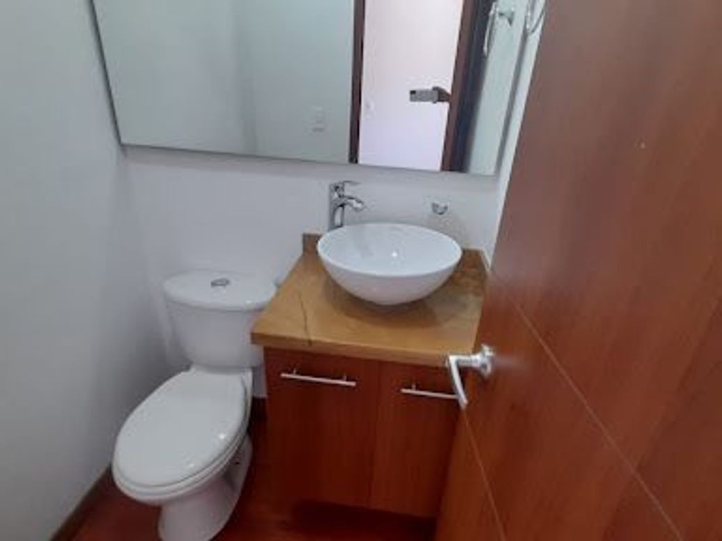 Apartaestudio en venta en Chapinero Alto, Bogotá, 41 m² · foto 10 de 20