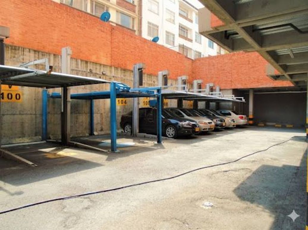 Apartaestudio en venta en Chapinero Alto, Bogotá, 41 m² · foto 19 de 20
