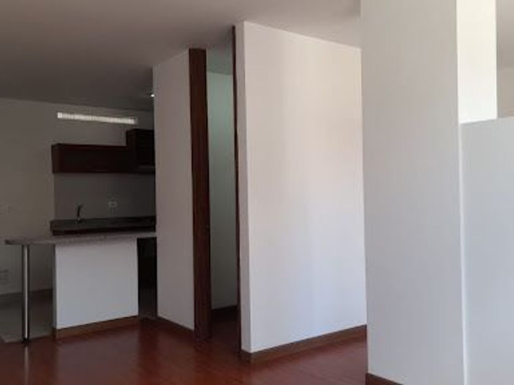 Apartaestudio en venta en Chapinero Alto, Bogotá, 41 m² · foto 4 de 20