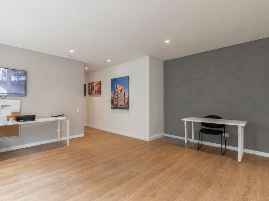Apartamento de 3 alcobas en venta en Santa Barbara Oriental, Bogotá, 150 m² · foto 2 de 18