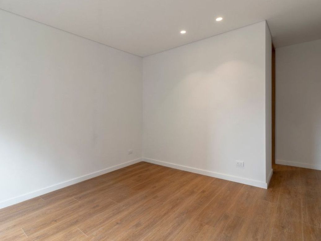 Apartamento de 3 alcobas en venta en Santa Barbara Oriental, Bogotá, 150 m² · foto 10 de 18