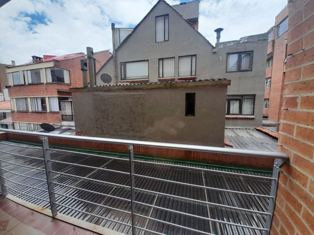 Apartamento de 2 alcobas en venta en Santa Barbara, Bogotá, 69 m² · foto 10 de 20