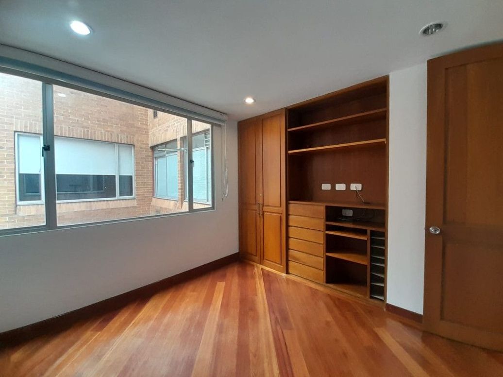 Apartamento de 2 alcobas en venta en Santa Barbara, Bogotá, 69 m² · foto 20 de 20