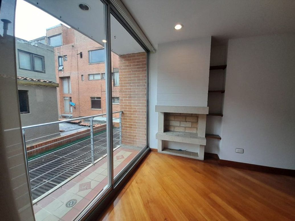 Apartamento de 2 alcobas en venta en Santa Barbara, Bogotá, 69 m² · foto 8 de 20