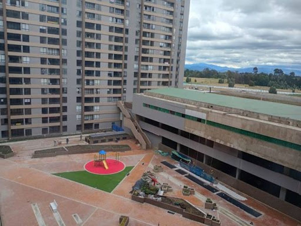 Apartamento de 2 alcobas en venta en Colina Campestre, Bogotá, 38 m² · foto 2 de 20