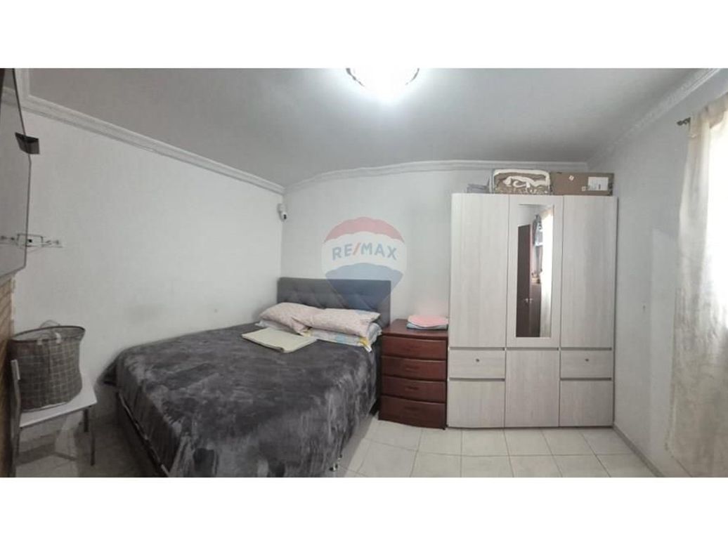 Casa de 6 alcobas en venta en Cjr Bernini, Bogotá, 250 m² · foto 6 de 14