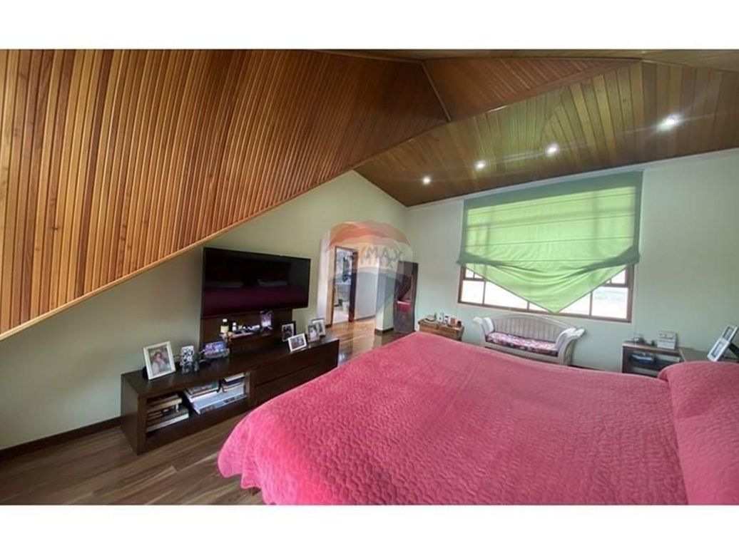 Casa de 3 alcobas en venta en San José De Bavaria, Bogotá, 373 m² · foto 19 de 20