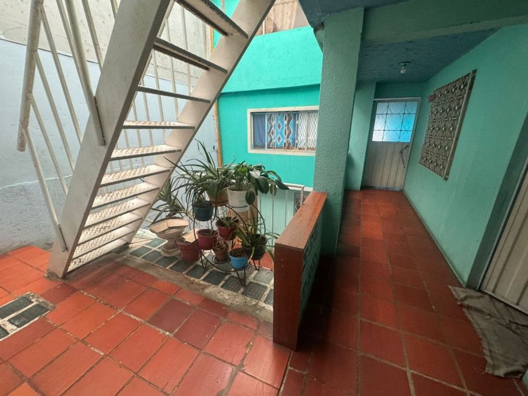 Casa de 6 alcobas en venta en Jerusalén, Bogotá, 300 m² · foto 10 de 20