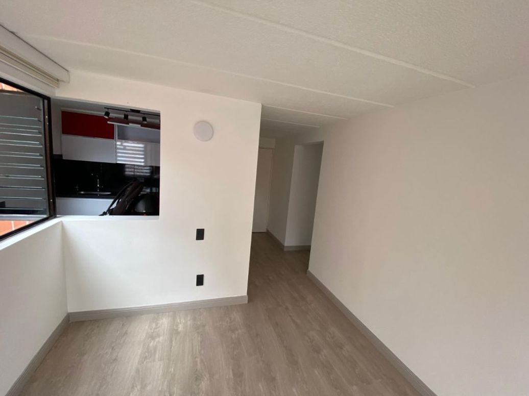 Apartamento de 2 alcobas en venta en Ub. El Cortijo, Bogotá, 49 m² · foto 3 de 12