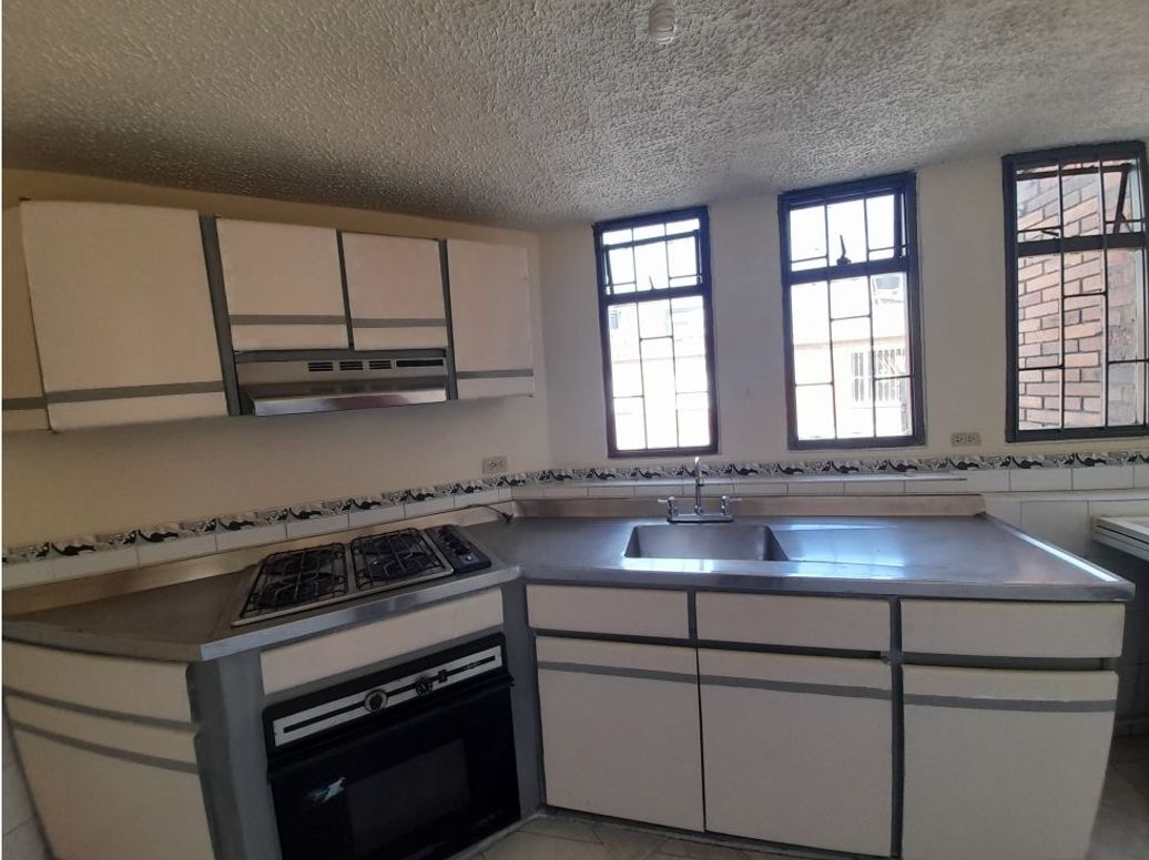 Apartamento de 3 alcobas en venta en Modelia, Bogotá, 115 m² · foto 7 de 19