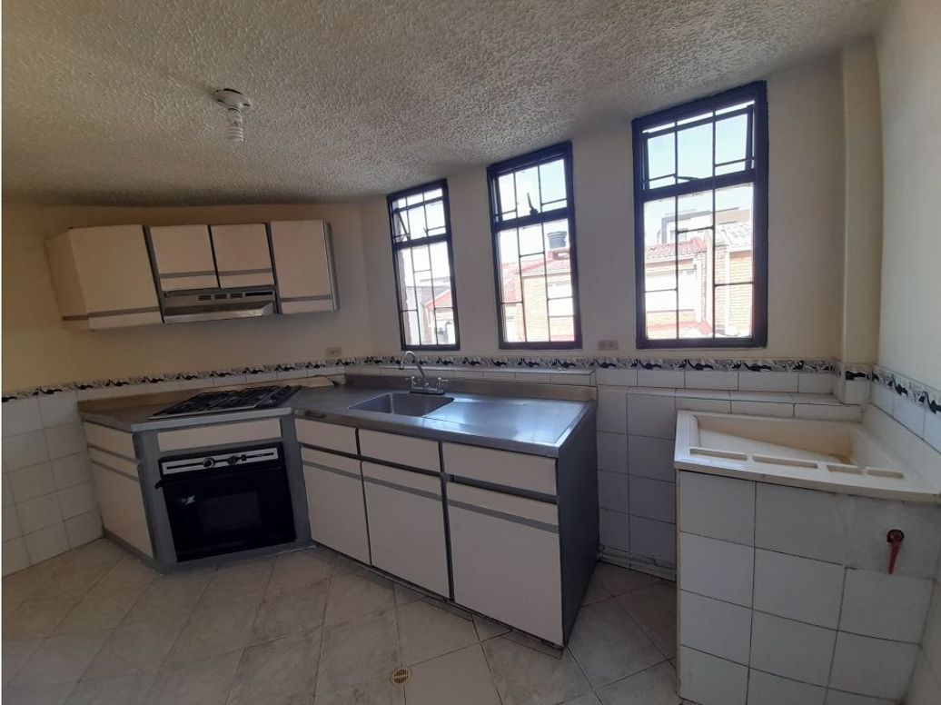 Apartamento de 3 alcobas en venta en Modelia, Bogotá, 115 m² · foto 6 de 19