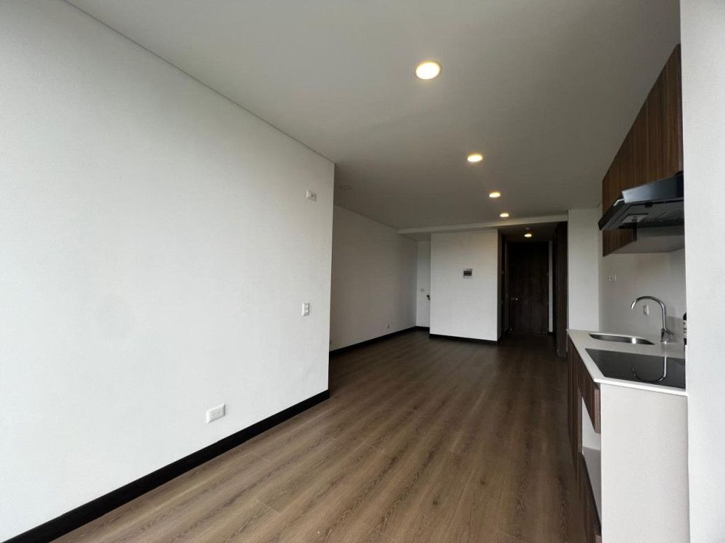 Apartaestudio en venta en Nuevo Contry, Bogotá, 35 m² · foto 5 de 11