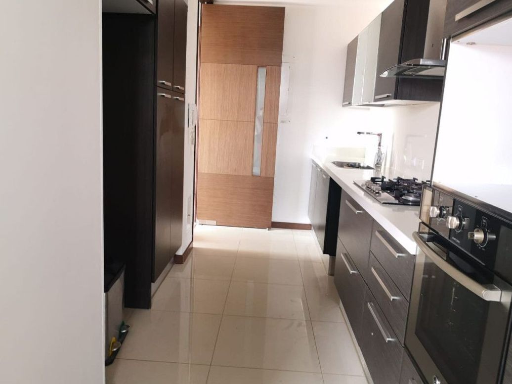 Apartamento de 3 alcobas en venta en Molinos Norte, Bogotá, 153 m² · foto 4 de 19