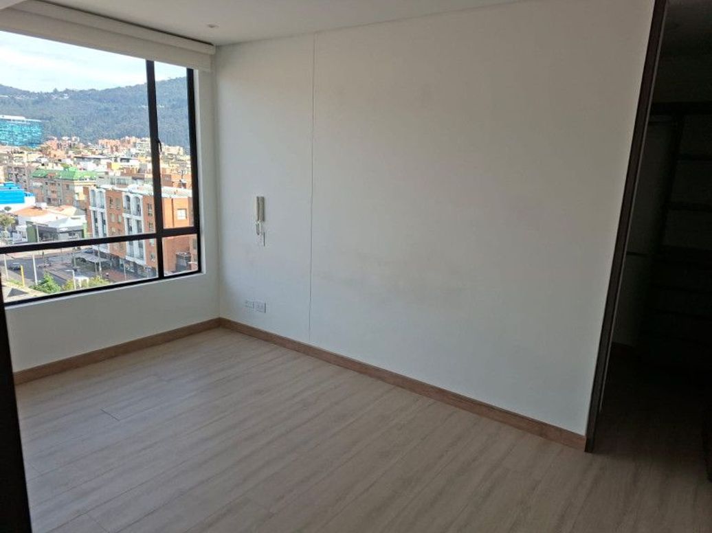 Apartamento de 2 alcobas en venta en Santa Barbara Occidental, Bogotá, 63 m² · foto 10 de 15
