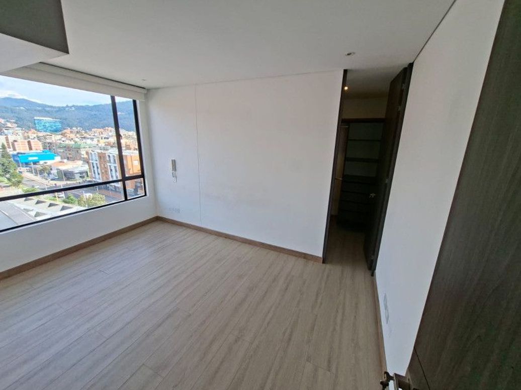 Apartamento de 2 alcobas en venta en Santa Barbara Occidental, Bogotá, 63 m² · foto 12 de 15