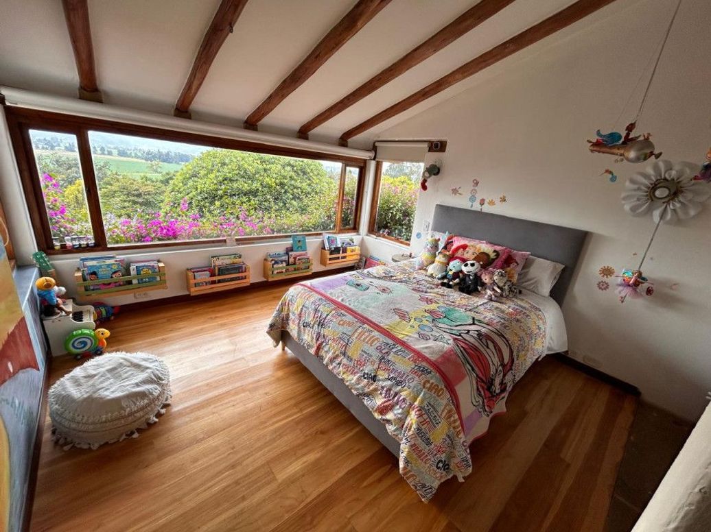 Casa de 4 alcobas en venta en Autopista Medellin, Bogotá, 415 m² · foto 14 de 20