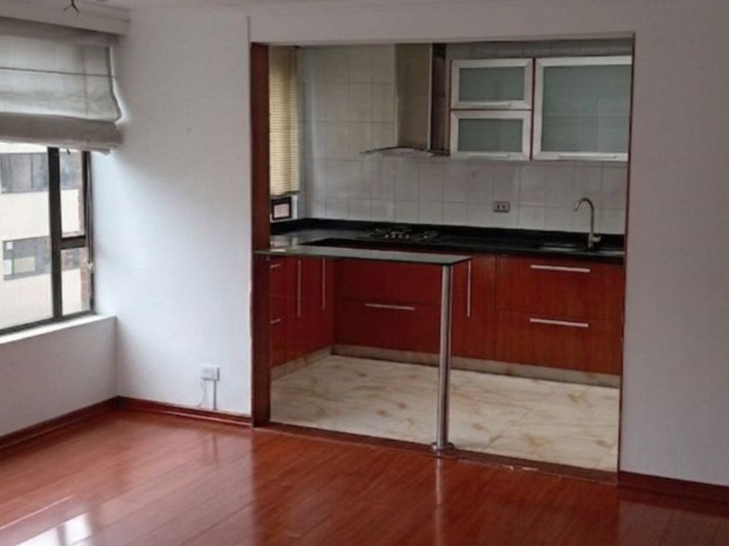 Apartamento de 5 alcobas en venta en Chico, Bogotá, 238 m² · foto 2 de 16