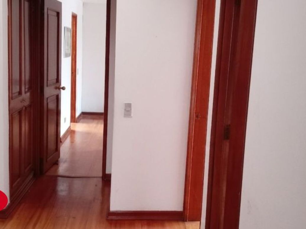 Apartamento de 5 alcobas en venta en Chico, Bogotá, 238 m² · foto 8 de 16