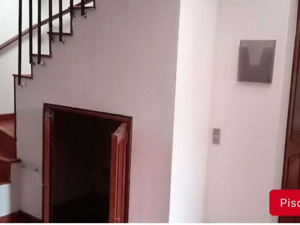 Apartamento de 5 alcobas en venta en Chico, Bogotá, 238 m² · foto 11 de 16