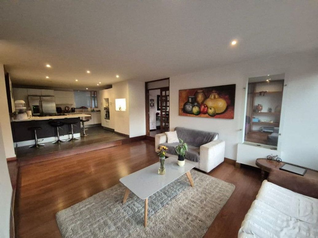 Apartamento de 4 alcobas en venta en Chico Norte Et. Iii, Bogotá, 196 m² · foto 2 de 20
