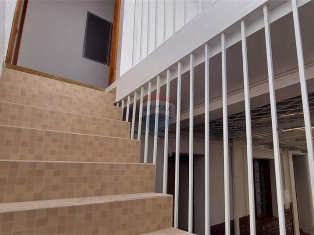 Casa de 6 alcobas en venta en Cjr Loira Real, Bogotá, 245 m² · foto 12 de 20