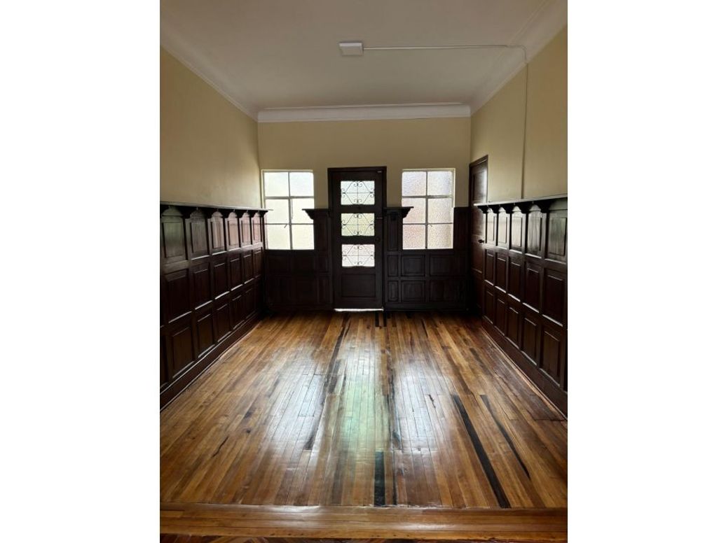 Casa de 6 alcobas en venta en San Luis, Bogotá, 330 m² · foto 9 de 20