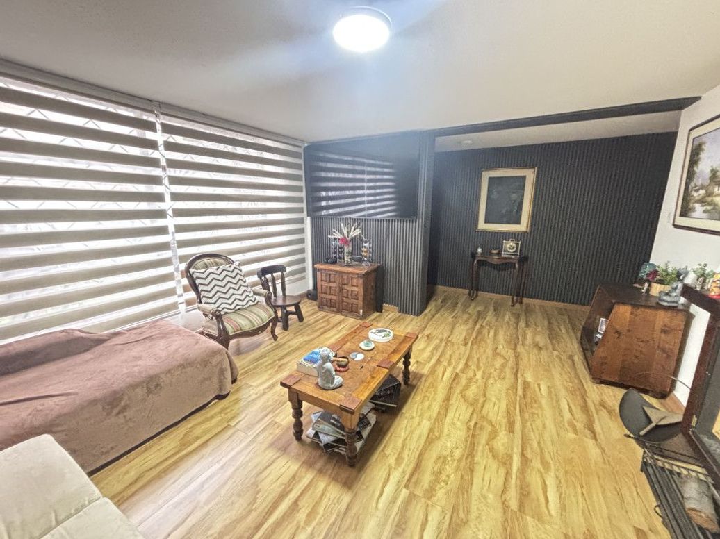 Casa de 7 alcobas en venta en Nuevo Contry, Bogotá, 339 m² · foto 10 de 20