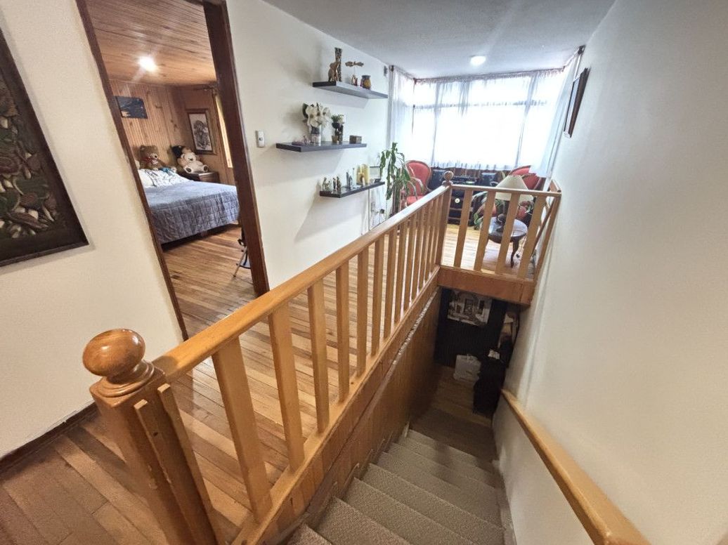 Casa de 7 alcobas en venta en Nuevo Contry, Bogotá, 339 m² · foto 14 de 20
